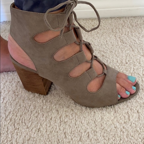 Shoes - Steve Madden Heels